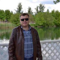 Парень. Приглашаю девушку погулять по центру Петрозаводска Парень. Приглашаю девушку погулять по центру Петрозаводска