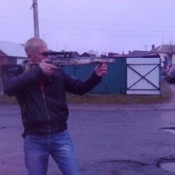 Ищу девушку для прогулок, общения и приятных вечеров Ищу девушку для прогулок, общения и приятных вечеров