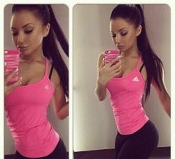 Молодая, красивая девушка приглашу к себе парня в Петрозаводске Молодая, красивая девушка приглашу к себе парня в Петрозаводске