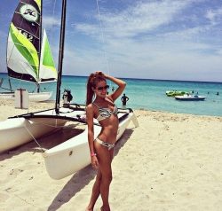 Стану на коленки и прогну спинку! Молодая девушка ищет парня в Петрозаводске Стану на коленки и прогну спинку! Молодая девушка ищет парня в Петрозаводске