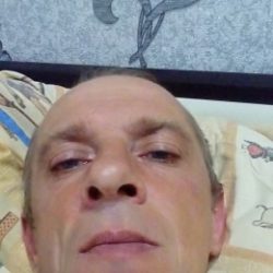 Парень, хочу хорошо провести время с девушкой Парень, хочу хорошо провести время с девушкой